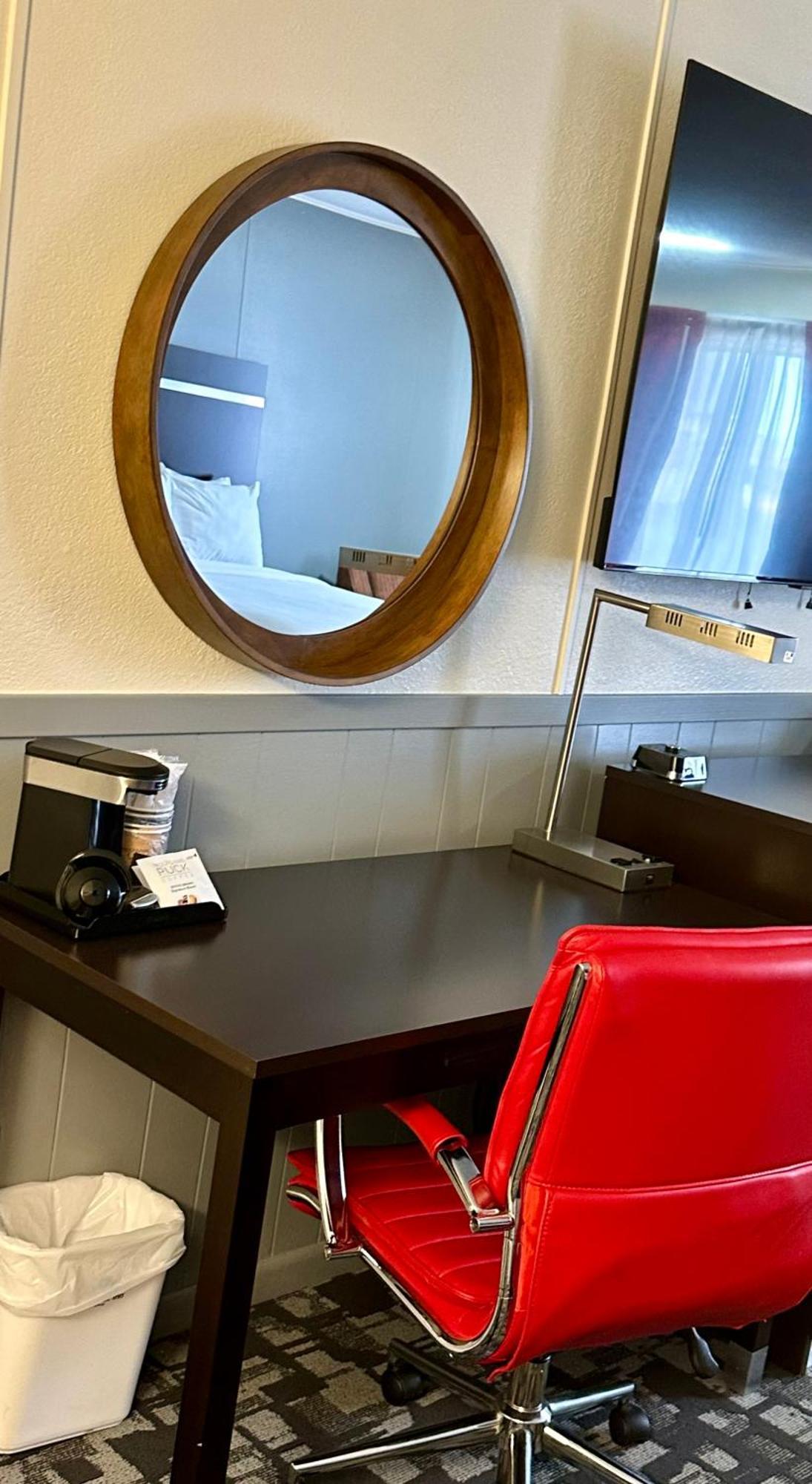 Americas Best Value Inn Wall Luaran gambar